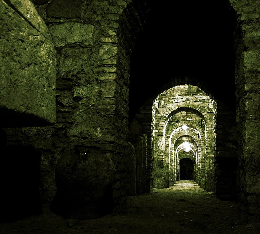crypt, grabstette, monastery, cathedral, grave, cemetery, cave, death, tunnel, architecture