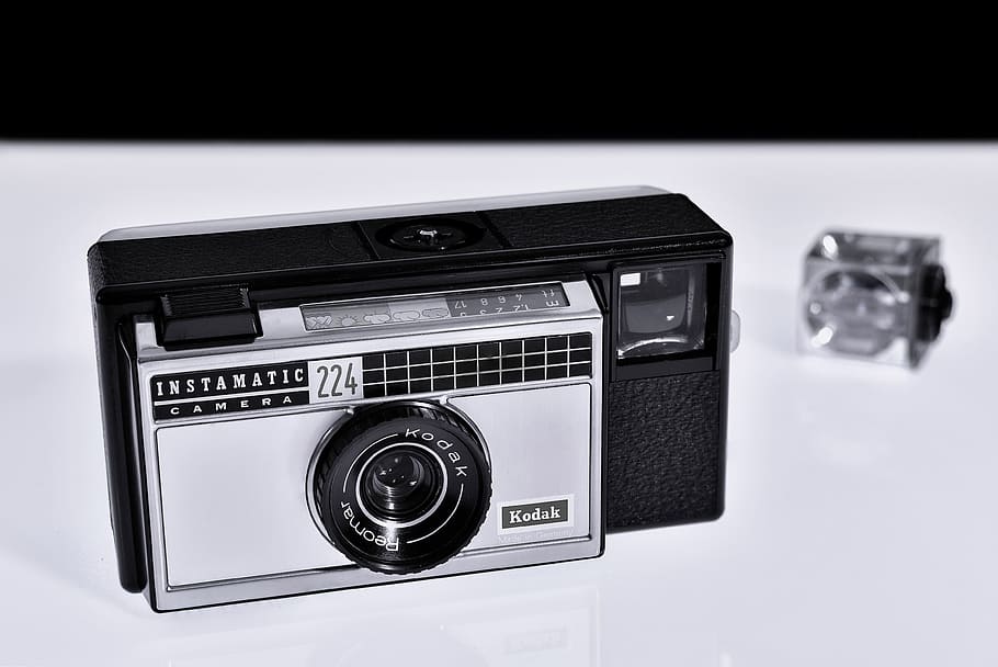 camera, photography, old camera, photograph, photo camera, kodak instamatic, old, black white, spieglung, focus stacking