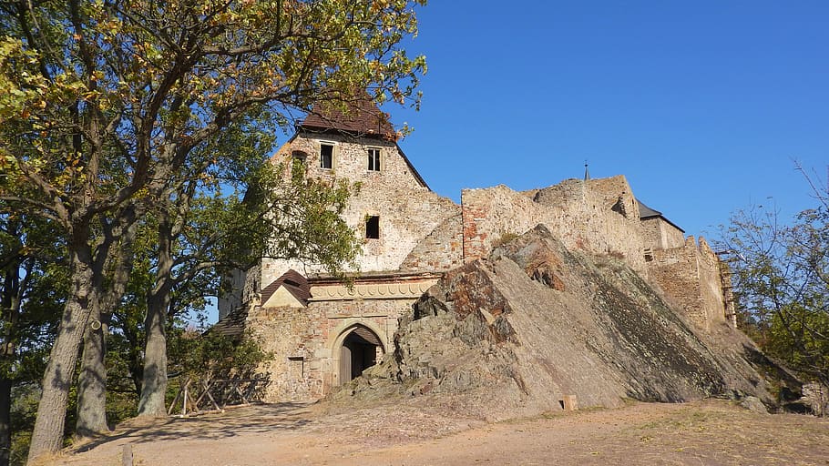 castelo, castelo medieval, ruínas, ruínas do castelo, viagem, república tcheca, historicamente, velho, castelo na colina, castelo na rocha