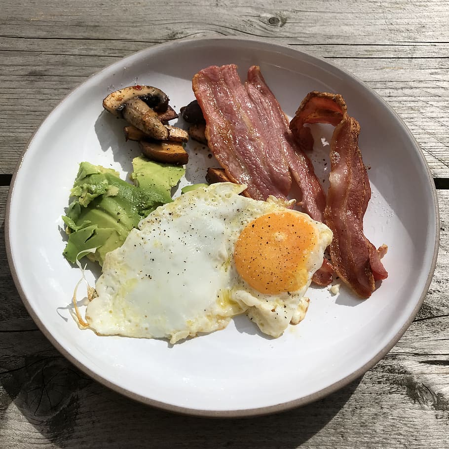 keto, breakfast, english breakfast, bacon, egg, avocado, food and drink, food, freshness, ready-to-eat