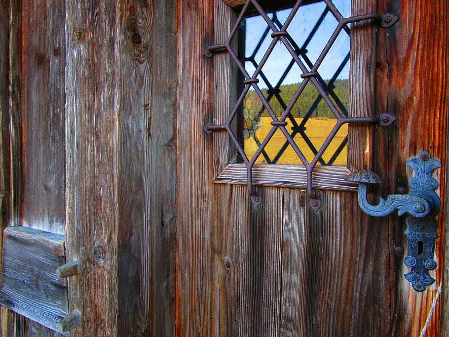 Fotografía, negro, ventana de metal, puerta, guarnición, edificio, puerta de madera, castillo, orificio de llave, hierro forjado