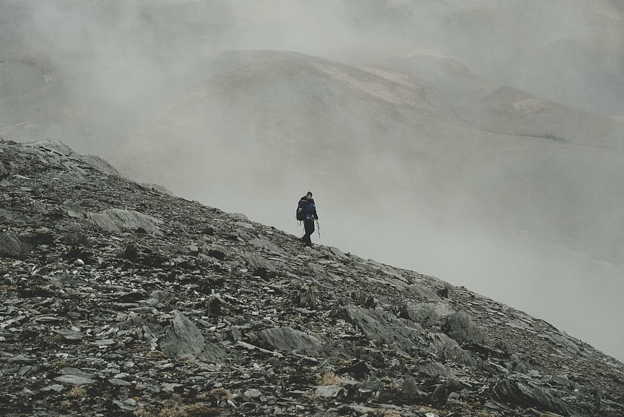man, walks, mountain, focus photo, rocks, landscape, sky, adventure, people, climbing