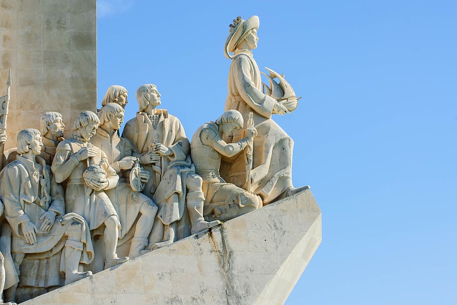 group, people, standing, cliff statuettes, lisbon, monument, padrão dos descobrimentos, portugal, monument of the discoveries, art and craft
