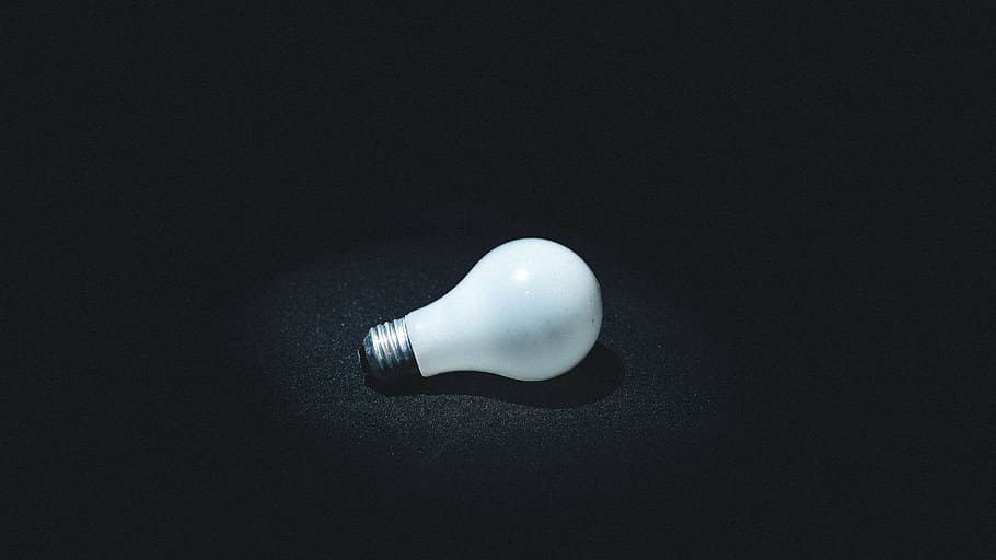 white light bulb, light, bulb, light bulb, idea, objects, single object, studio shot, black background, black color