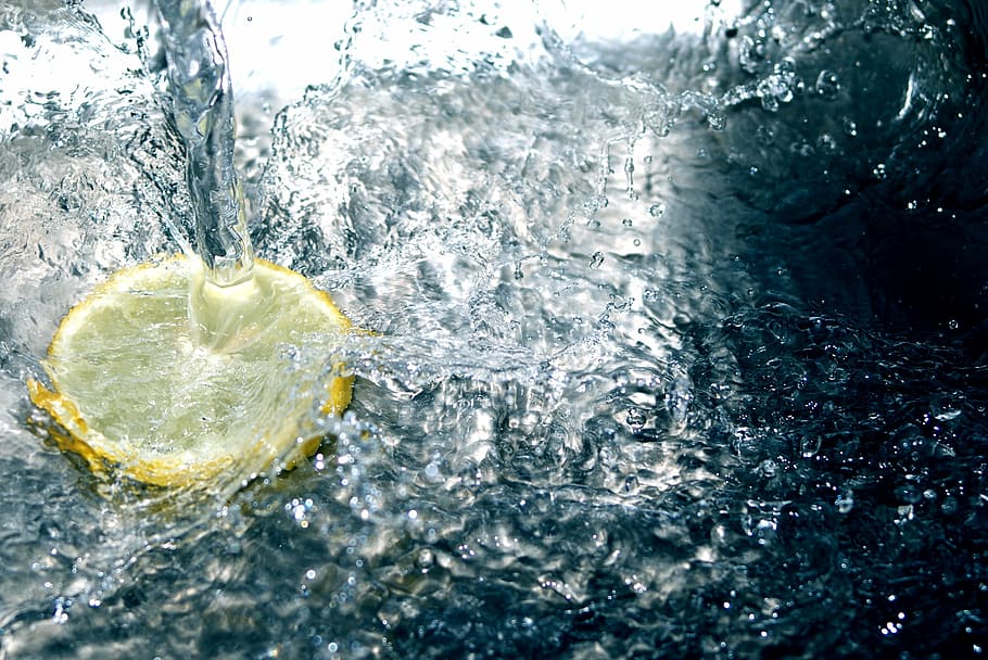 sliced, american lemon, water, clear, yellow, lemon, a splash of, white, babble, creative