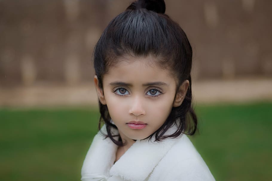 portrait photography, black, haired woman, white, fur coat, kids, child,  people, children, girl | Pxfuel