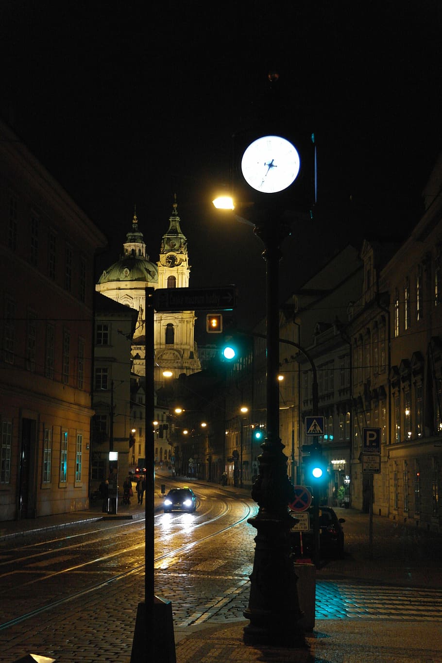 Czech Republic, Night, Contrast, Prague, light reflections, lights, castle, panel, illuminated, architecture