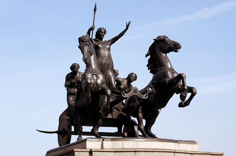 person, riding, chariot statue, chariot, statue, boudicca, boadicea, horses, iceni queen, horse draw