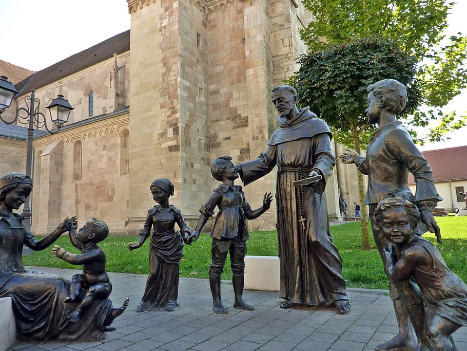 Priest, Children, Kids, Middle Ages, medieval, statue, church, roman, alba iulia, gyulafehervar
