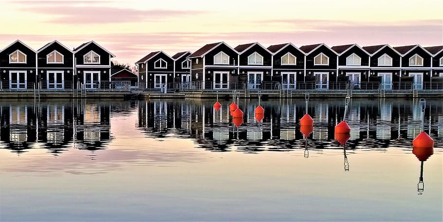 putih, hitam, kayu, desa, tubuh, air, sunnanå harbour, port, marina, rumah perahu