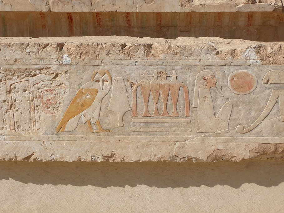 砂の上の象形文字, 象形文字, エジプト, レリーフ, 寺院, フクロウ, ハトシェプスト神殿, 古い, 発掘, 寺院の複合体
