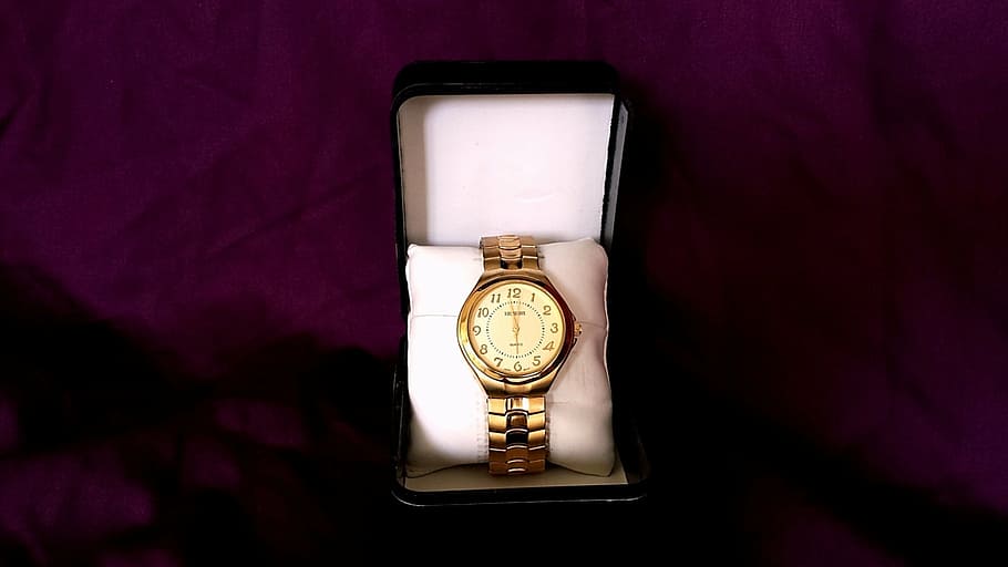 round gold-colored analog, watch, link bracelet, box, steel, clock, metal, time, design, mechanical