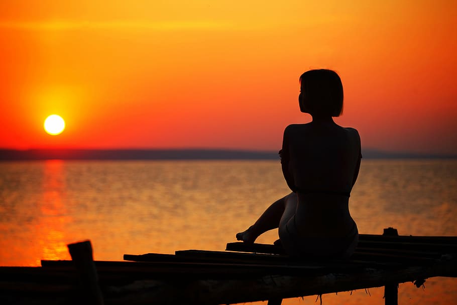 silhouette, woman, sitting, dock, golden, hour, girl, water, dawn, summer