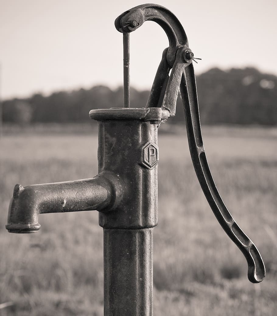 water, hand pump, water pump, pump, garden, irrigation, cock pump, old, metal, focus on foreground