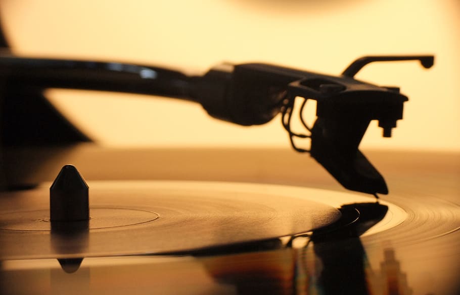 black vinyl player, stylus, needle, cartridge, ortofon, record, technology, audio, music, turntable