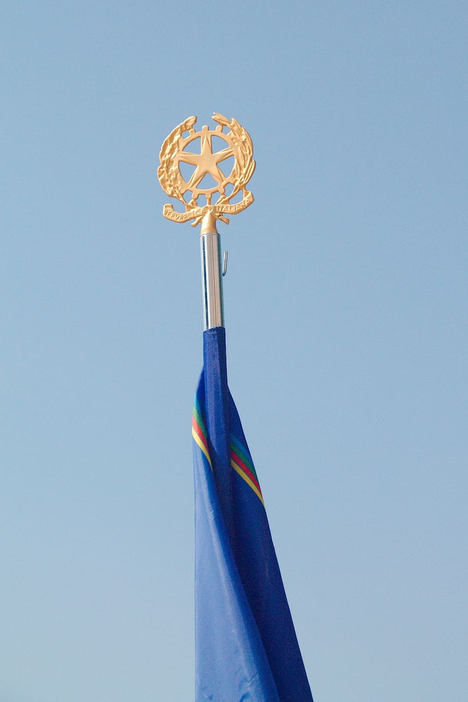 flag, the republic, italiana, coat of arms, blue, low angle view, copy space, multi colored, clear sky, sky