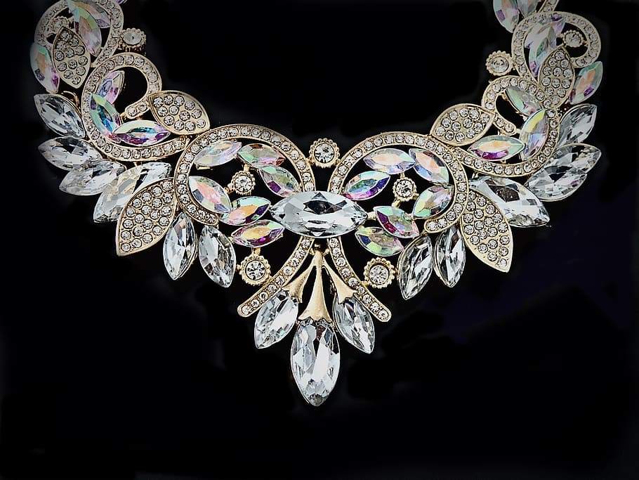 clear, gemstone bib necklace, necklace, crystal necklace, statement necklace, crystal, jewelry, fashion, jewel, style