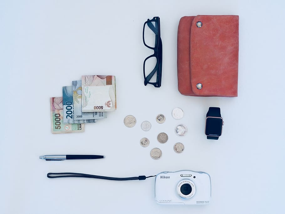 gafas, cámara, reloj, digital, diario, accesorios, efectivo, monedas, dinero, billetera