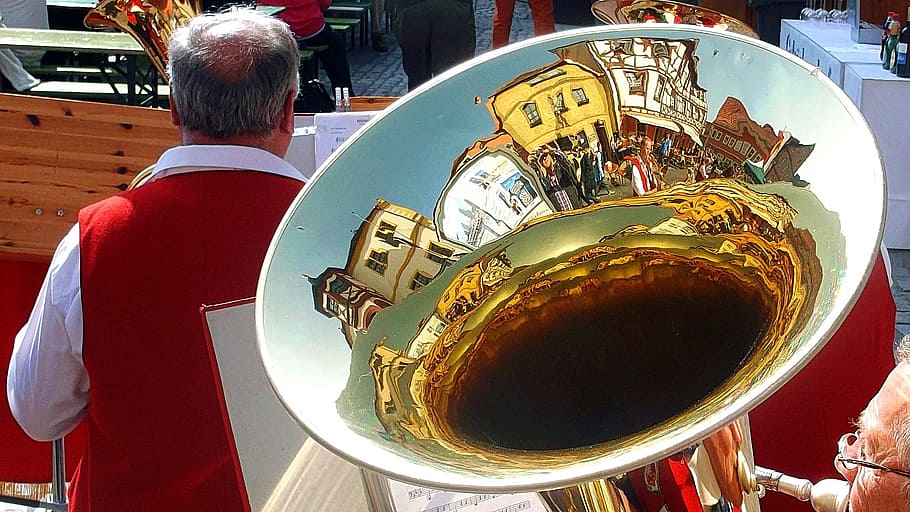 tuba, mirroring, folk festival, musical instrument, brass instrument, regional, brass band, real people, music, incidental people