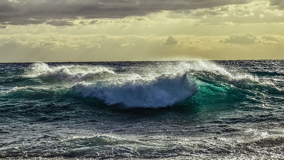 photography, ocean waves, wave, spectacular, smashing, sky, clouds, autumn, sea, seascape