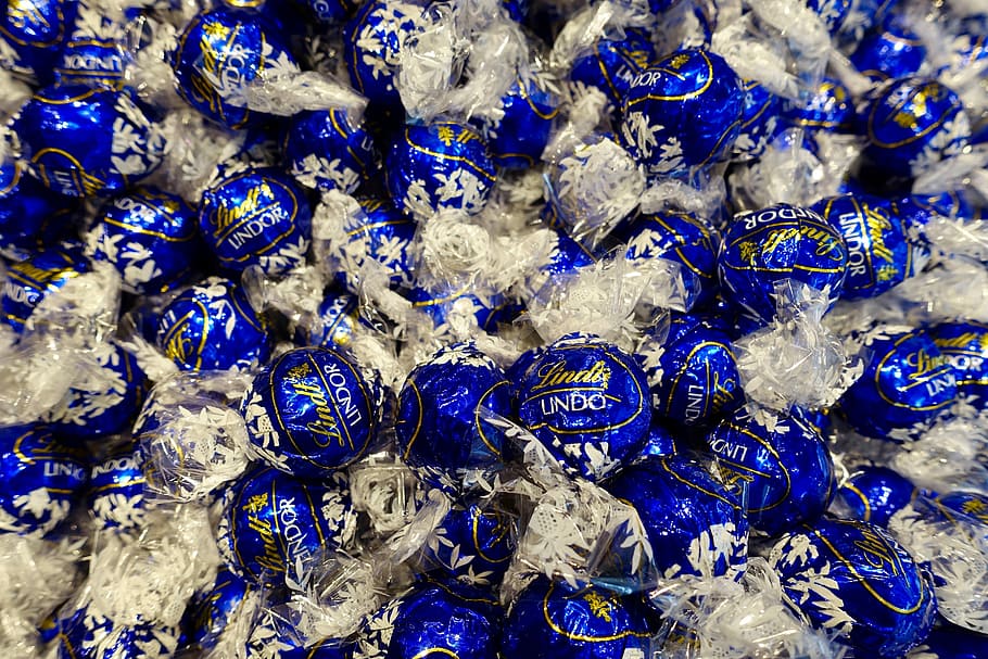sweets-chocolate-candy-balls.jpg