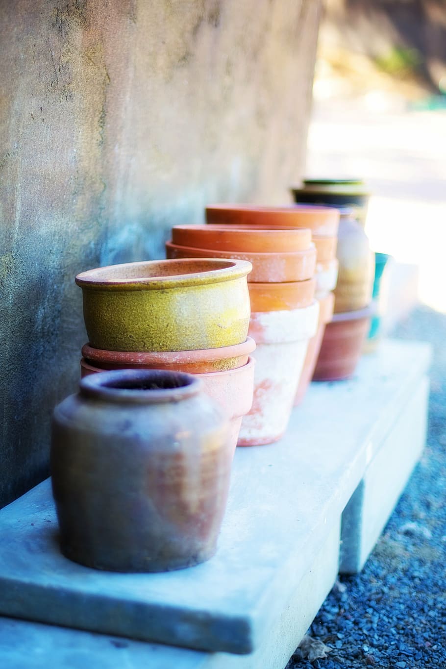 selective, focus photography, brown, planter pot, flower pots, terracotta, piles, painted, pottery, rustic