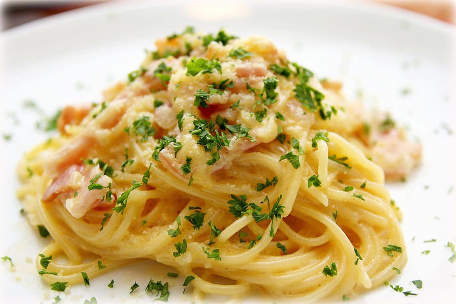 spaghetti pasta, pasta, carbonara, spaghetti, food, meal, dinner, plate, savory Sauce, gourmet