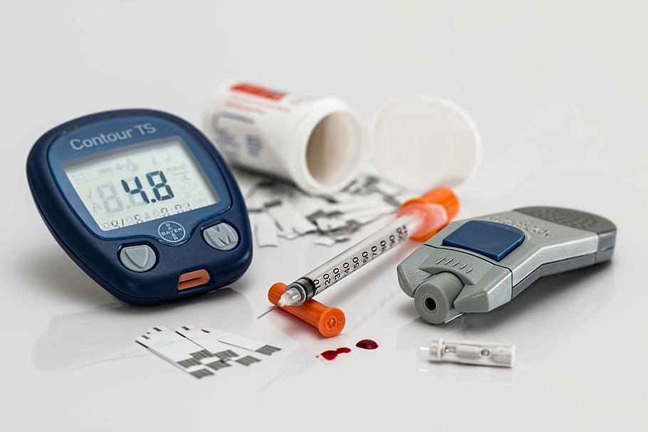 black, contour ts, 4.8, syringe, prescription bottle, diabetes, blood sugar, diabetic, medicine, insulin