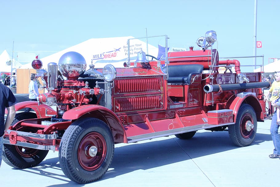 mesin pemadam kebakaran, model tahun, pemadam kebakaran, truk, kendaraan darat, transportasi, moda transportasi, merah, langit, hari