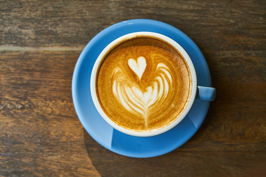 Marrón, café, diseño de corazón, blanco, cerámica, taza, azul, buenos días, cafeína, mañana