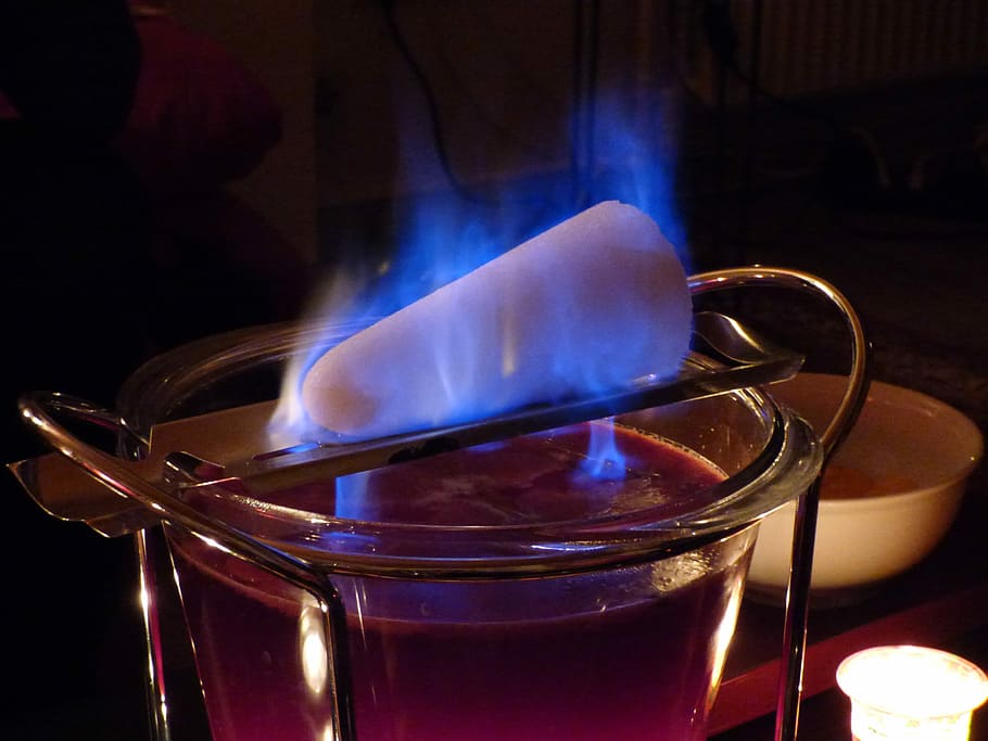 Feuerzangenbowle, Kindle, New Year'S Eve, alcohol, heat - temperature, food and drink, jar, close-up, indoors, drink