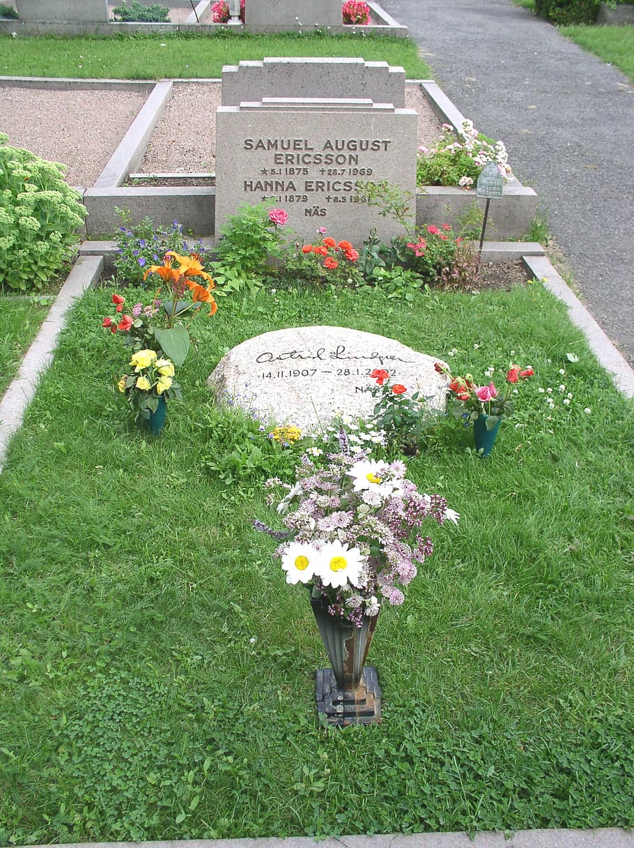grave, tomb, mourning, cemetery, last calm, astrid lindgren, vimmerby, sweden, plant, flowering plant