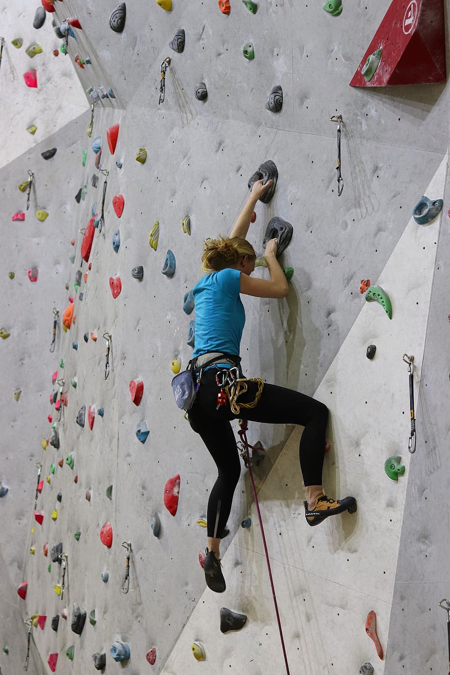 rock climbing wall, performance, extreme sports, climbing wall, sport, climbing, rock climbing, healthy lifestyle, strength, full length