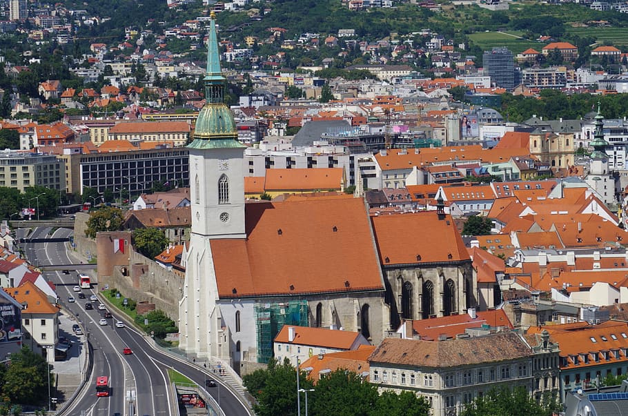 bratislava, slovakia, kota, katedral st martin, gereja, pemandangan kota, megalopolis, arsitektur, eksterior bangunan, struktur buatan