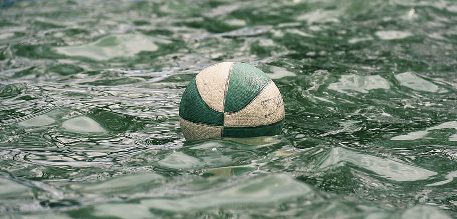 pelota, agua, waterpolo, día, frente al mar, naturaleza, enfoque selectivo, nadie, primer plano, ondulado
