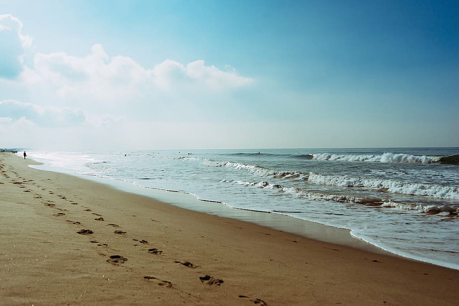 ocean waves, sand, daytime, brown, body, water, sunny, day, beach, footprints