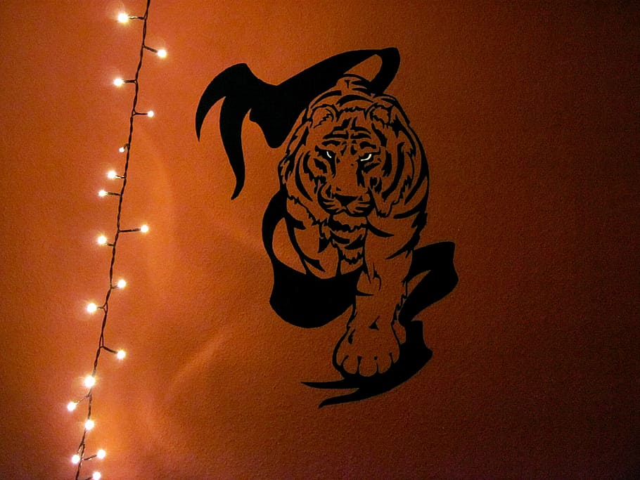 tiger-wall-mural-lichterkette.jpg