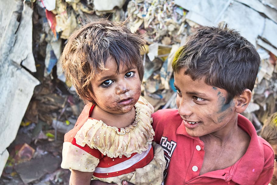 少年, 運ぶ, 少女, 姉妹, 兄弟, 貧しい, スラム街, インド, 子供, 幸せ