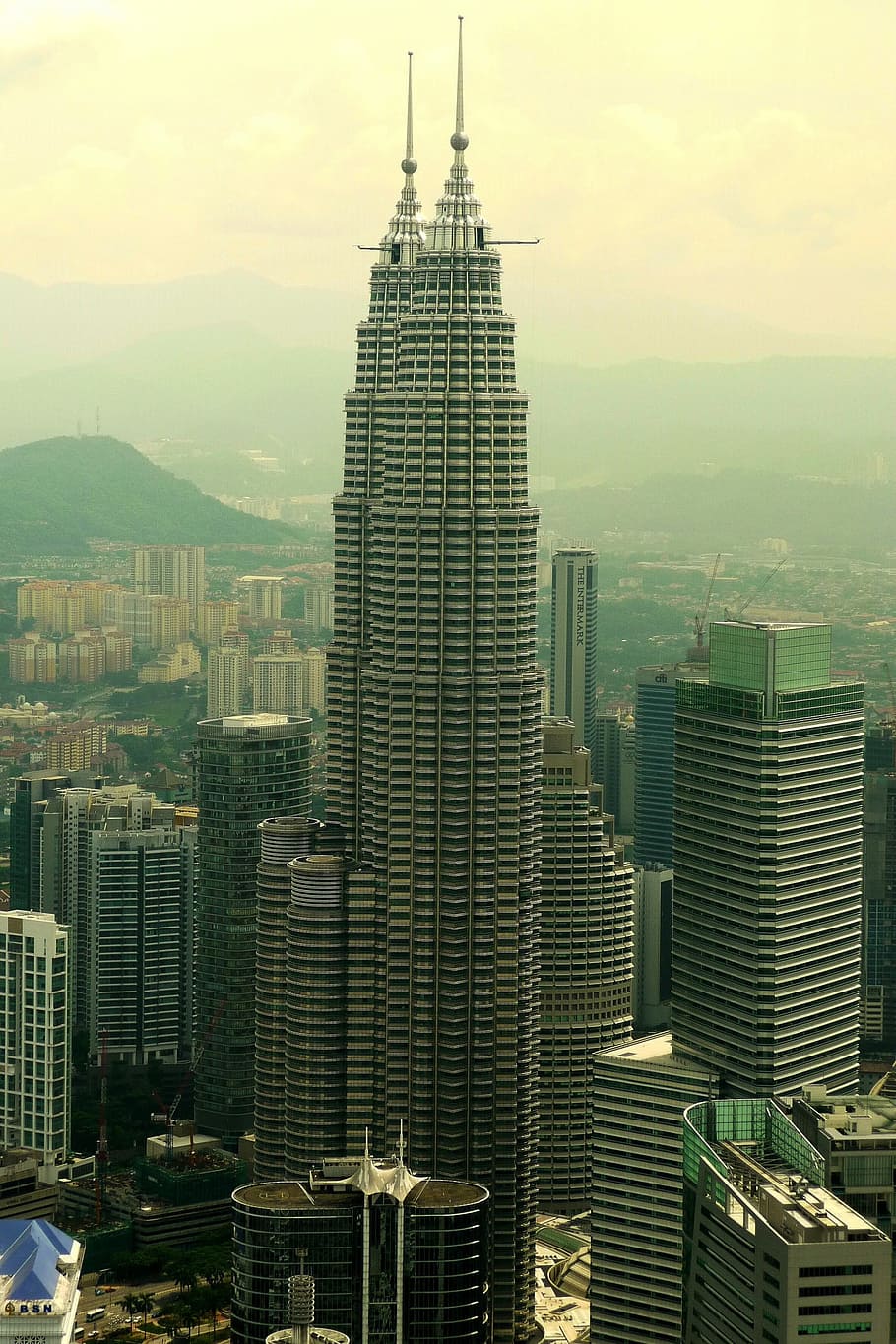 コンクアラ マレーシア ペトロナスツインタワー 超高層ビル 建築 モダン 都市の景観 背の高い 建物の外観 建物の外観 構築された構造 Pxfuel