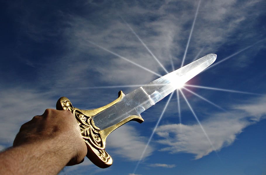pedang memegang tangan, pegangan tangan, pedang, foto, tangan, domain publik, tailsman, senjata, langit, tangan manusia