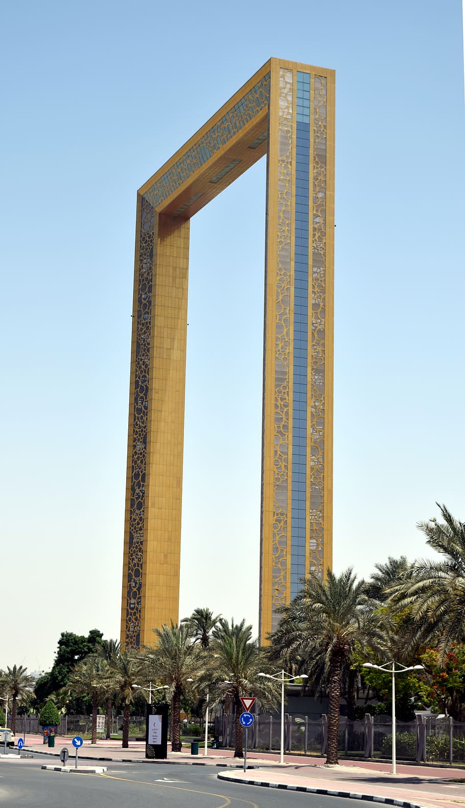 dubai, picture frame, museum, luxury, modern, sky, architecture, palm tree, tree, built structure