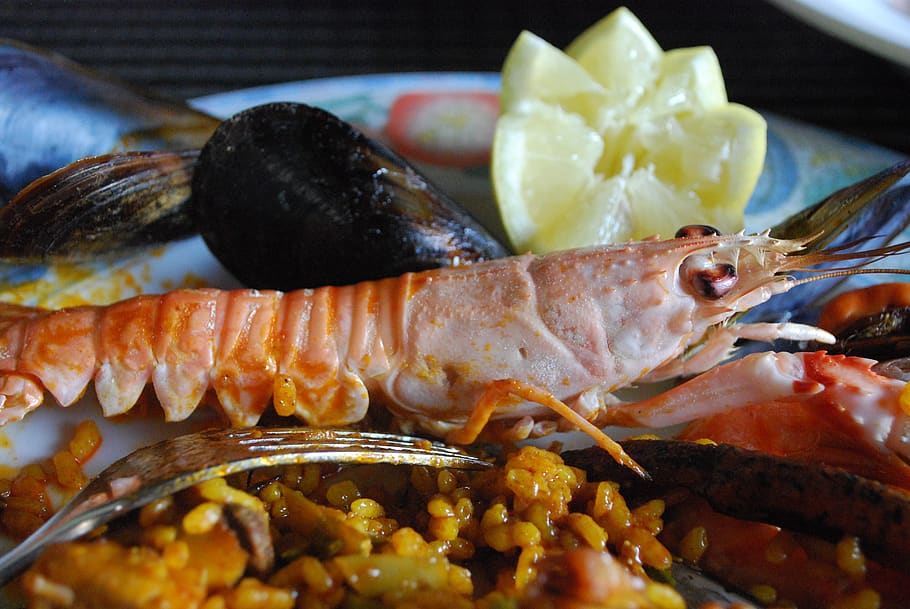 mat, norway lobster, lemon, clam, paella, fork, food and drink, food, seafood, freshness
