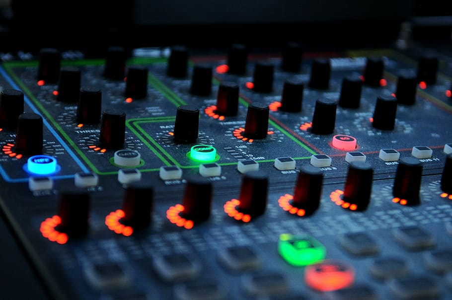 mixer de áudio preto, DJ, plataforma giratória, leds, misturador, música, equipamento, som, botões, mixer de som
