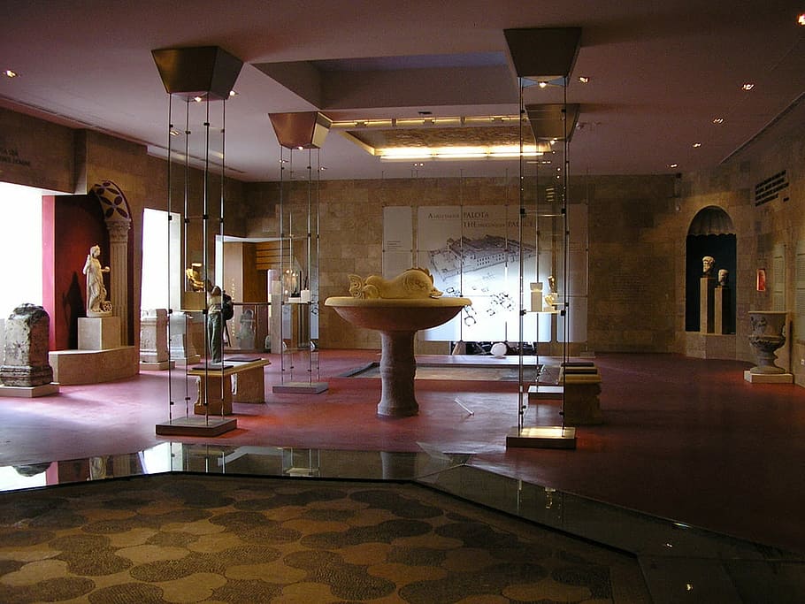 Museo Aquincum, Budapest, Hungría, fotos, interior, dominio público, sala, lujo, arquitectura, nadie