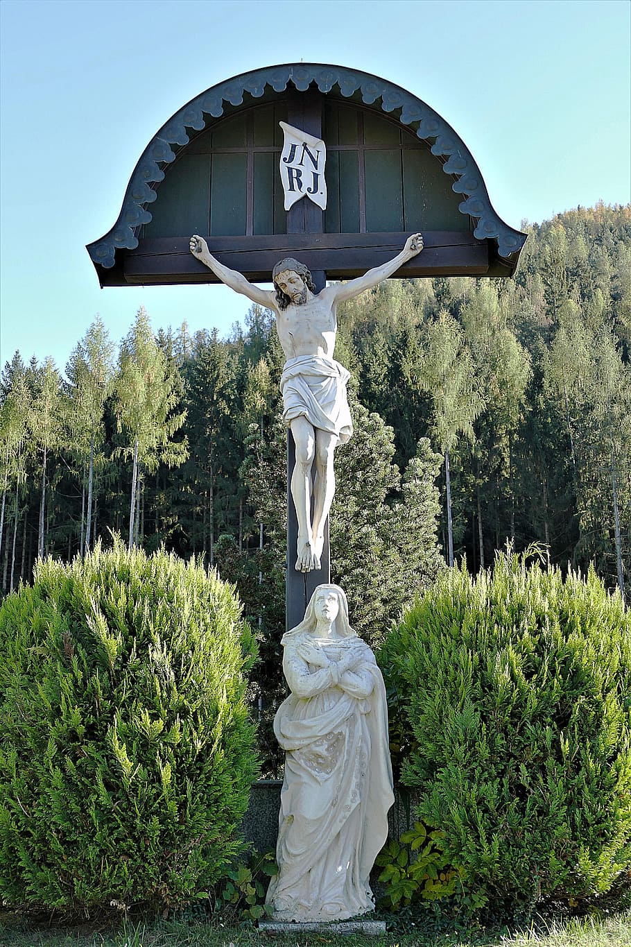 christ, cross, religious, crucifix, symbol, wooden cross, human representation, representation, plant, statue