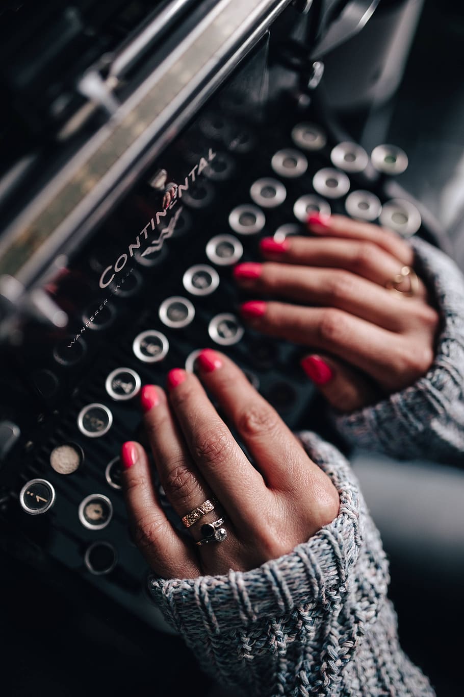 female, vintage, office, desk, typewriter, typewriting, old, typing, retro, pink nails