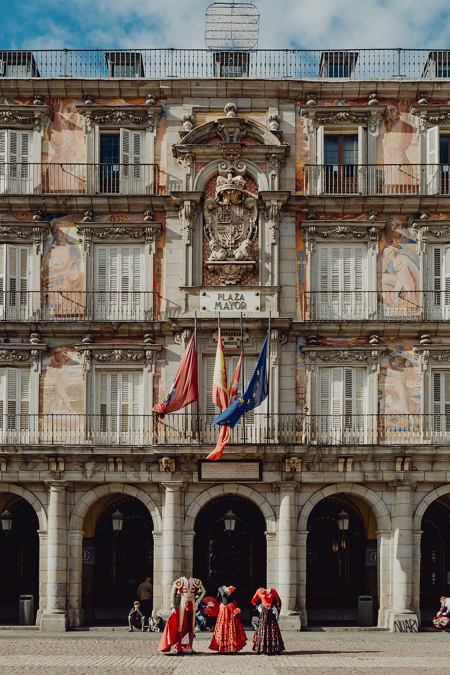 city, landmark, Plaza, Mayor, statue, King, Philips, III, Madrid, Spain