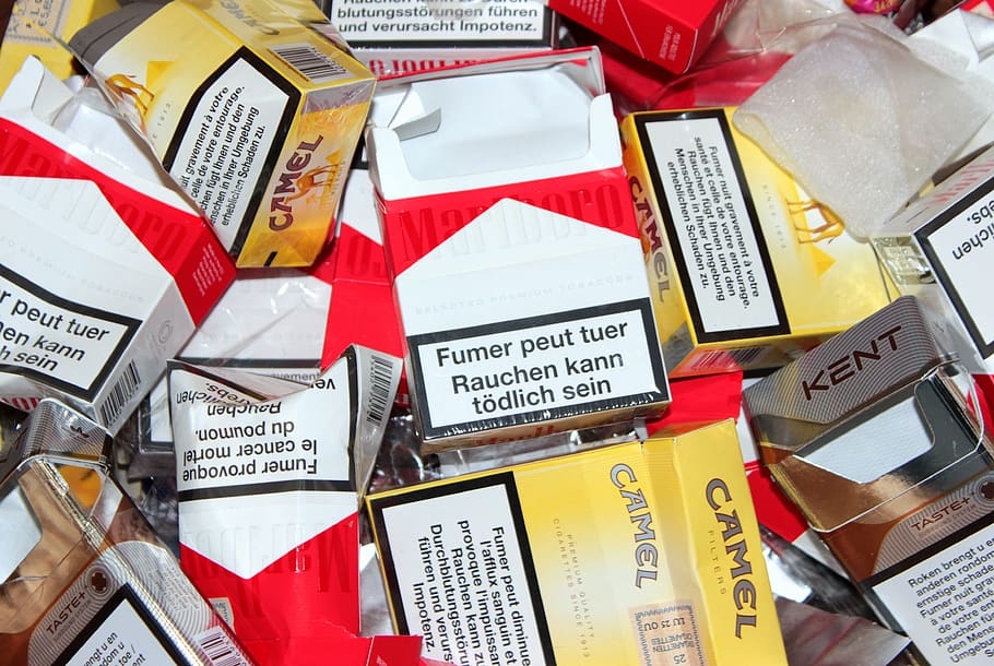 caja de cigarrillos, vacío, insalubre, fumar, nicotina, adicción, altamente adictivo, hábito, advertencias, comunicación