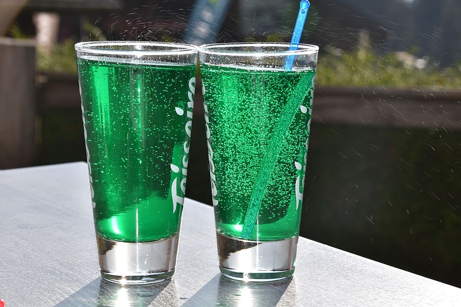 glasses of mint, diabolo menthe, bubbles, glasses, beverages, cocktail, brewery, fizzy drink, color green, green color
