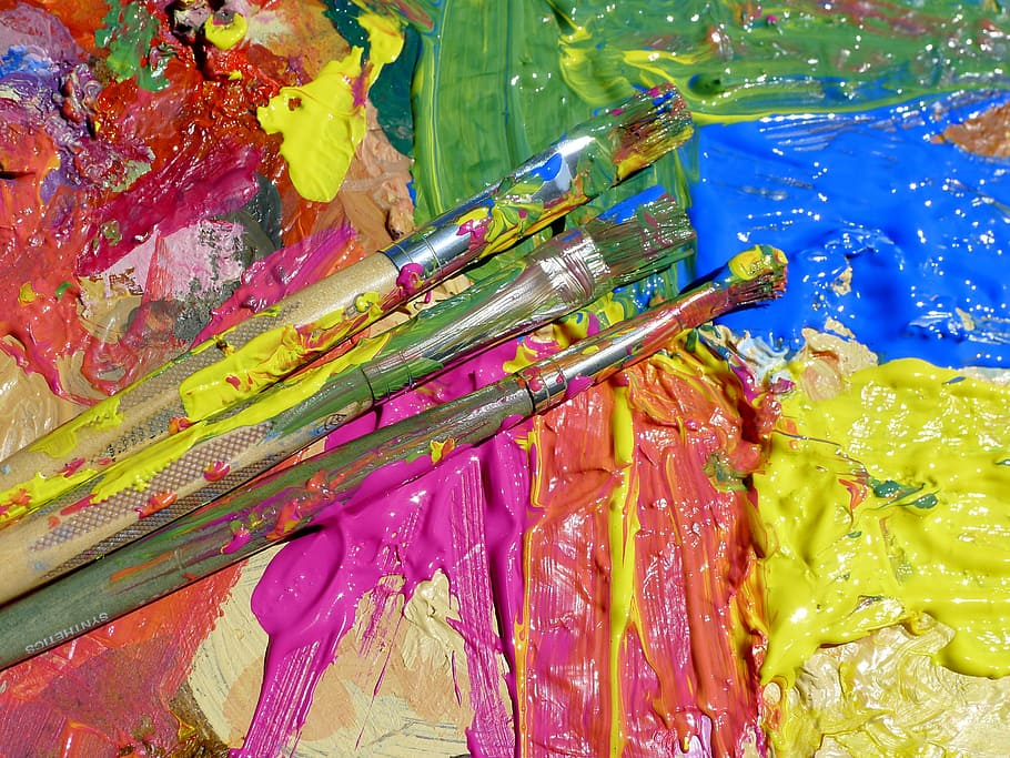Tres, pincel, pinturas al agua, salpicaduras de pintura, colores, pintura, salpicadura, azul, rojo, amarillo